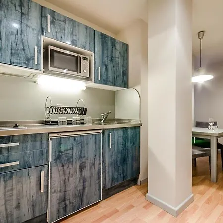 호텔 Nagusi 무르기아