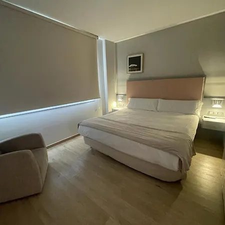 Nagusi Hotel 3*