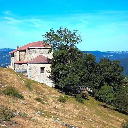 Nagusi Hotel