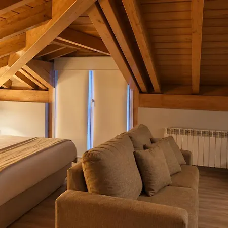 Nagusi Hotel 3*