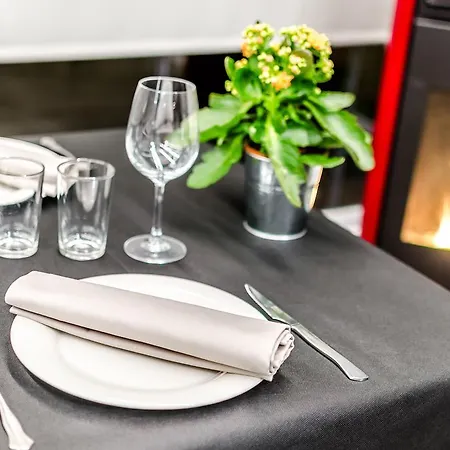 호텔 Nagusi 무르기아